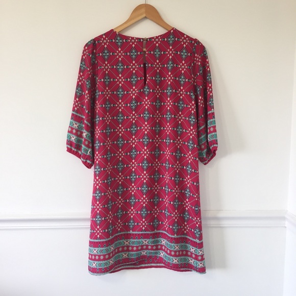 Everly Geometric Print Shift Dress - Picture 3 of 6